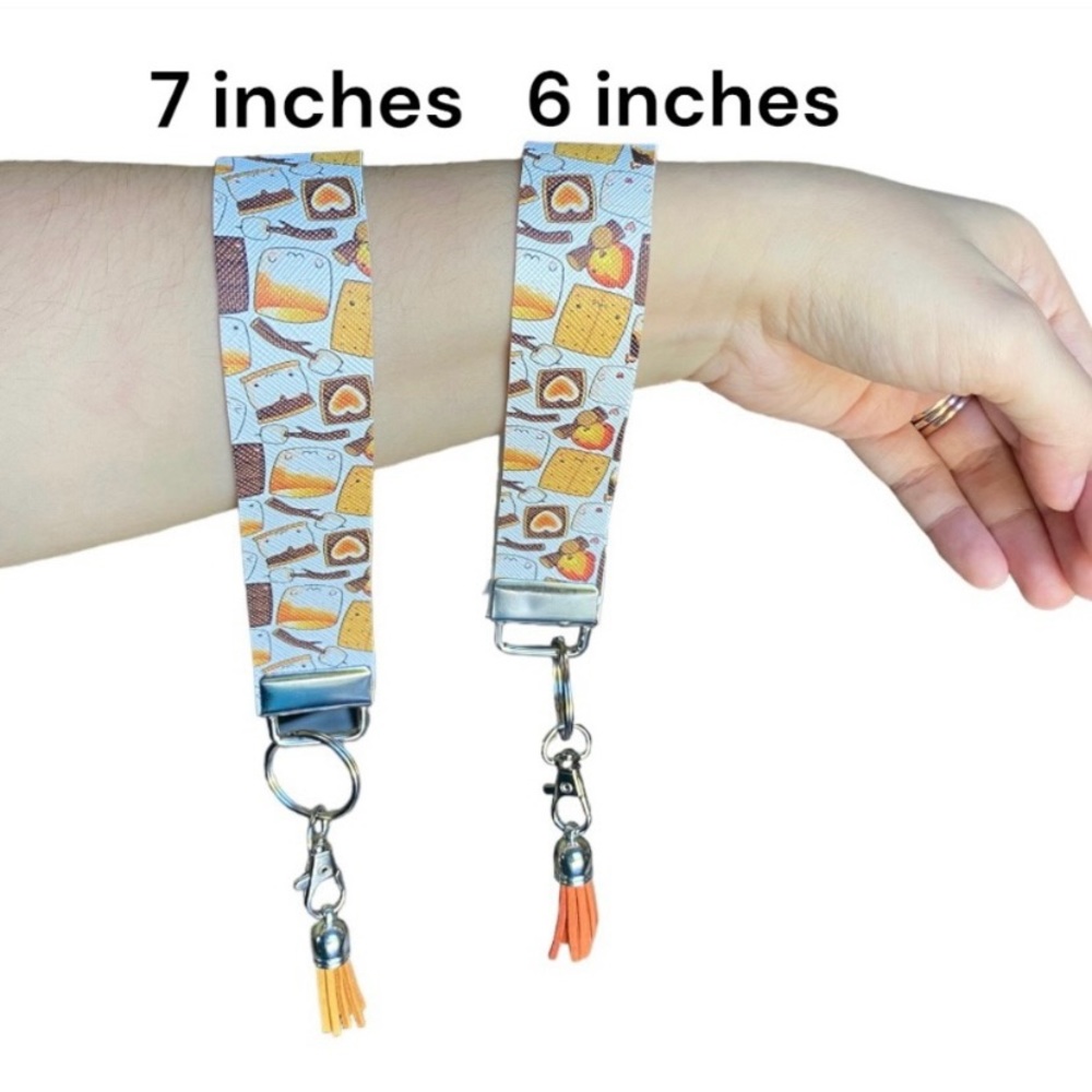 S’mores Summer Theme Keychain (price is for 1) - Picture 4 of 4